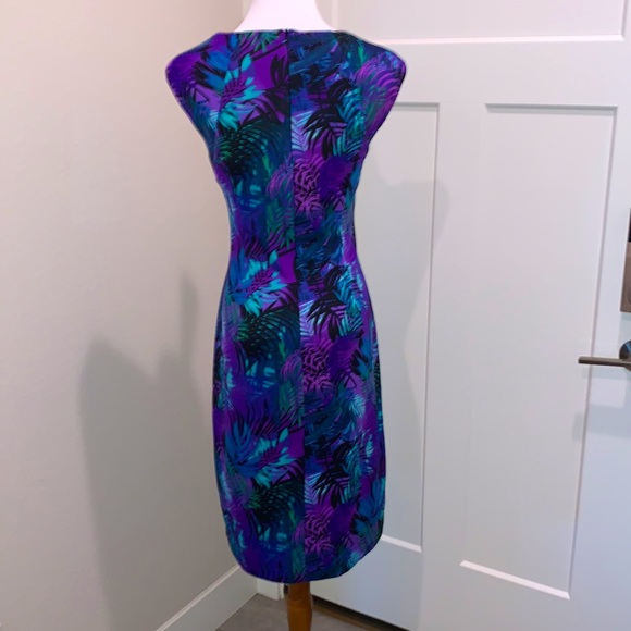 Connected Apparel Tropical Dress - Picture 3 of 15